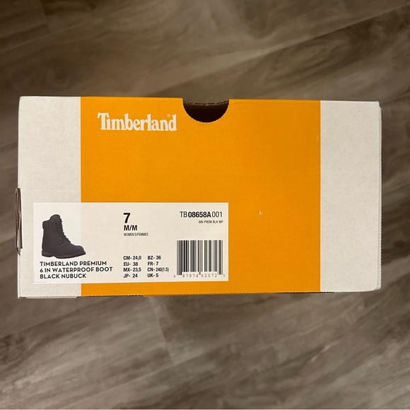 BNIB Timberland Premium 6 Inch Women’s Boots - Picture 5 of 8